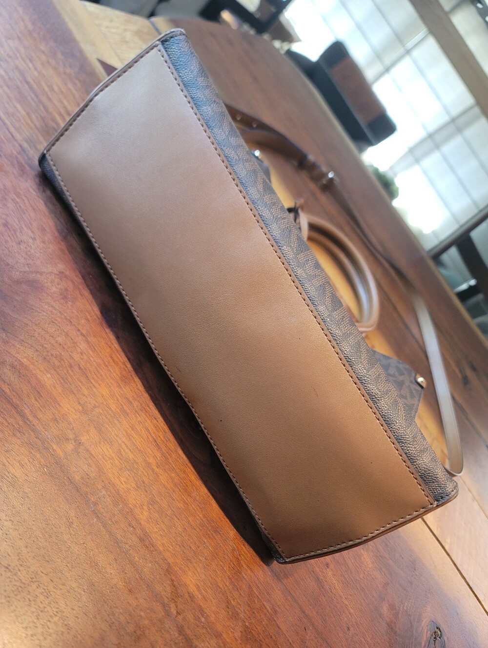 Michael Kors Triple Compartment Shoulder Bag With Detachable Strap - Picture 5 of 13